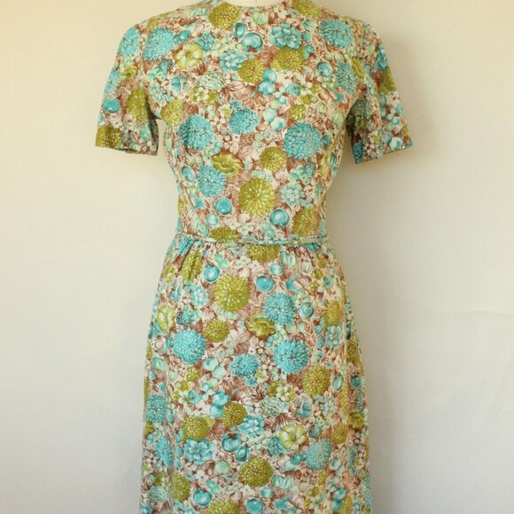 Vintage 1960s Wiggle Dress, Green and Blue and Brown Floral and Fruit Print - Picture 3 of 10